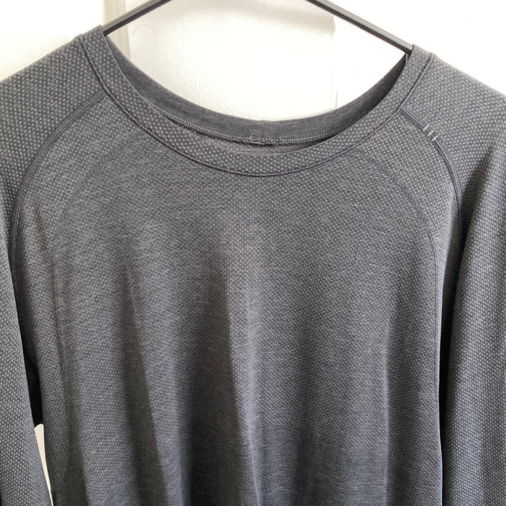 Lululemon Metal Vent Tech 2.0 Long Sleeve Black Men’s Large